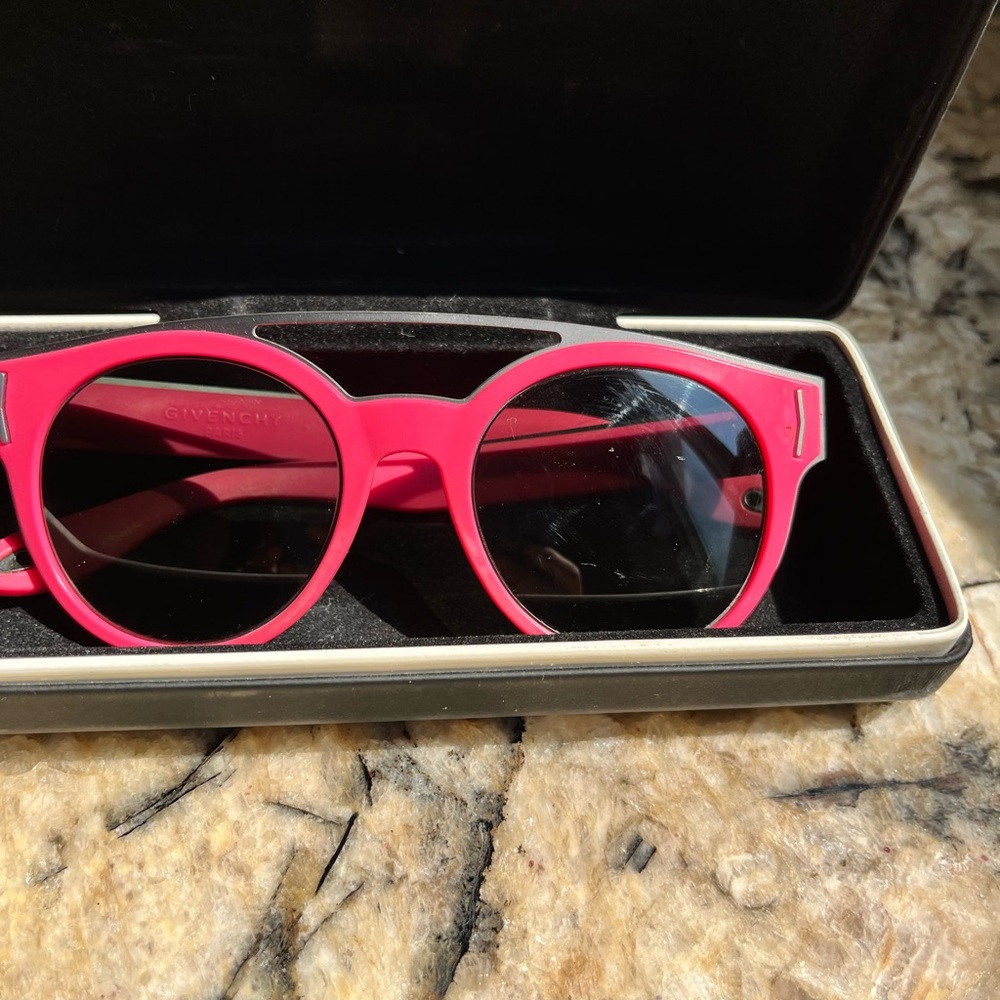 Givenchy Vibrant Pink Round Sunglasses